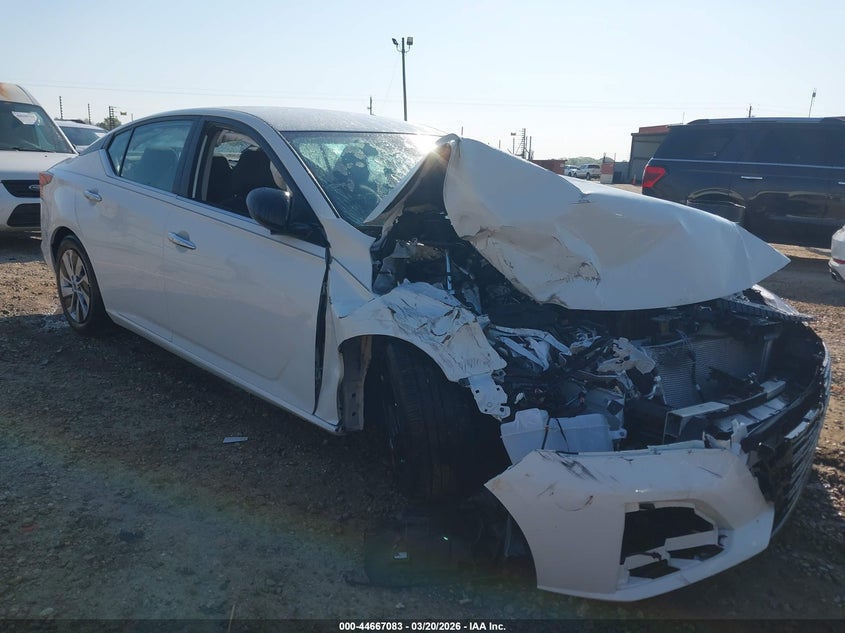 2025 Nissan Altima S Fwd