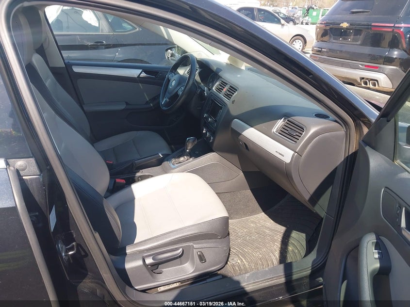 2013 Volkswagen Jetta Hybrid Sel