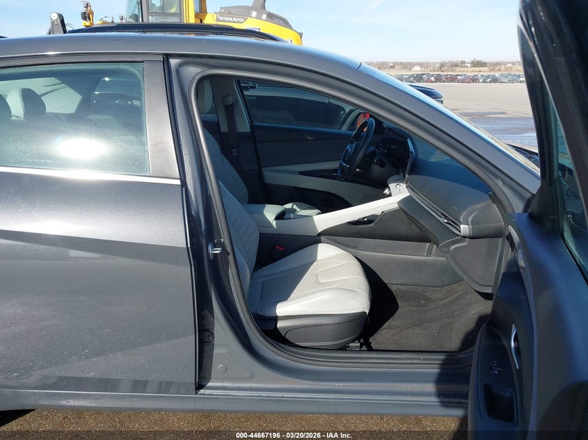 2023 Hyundai Elantra Hybrid Limited