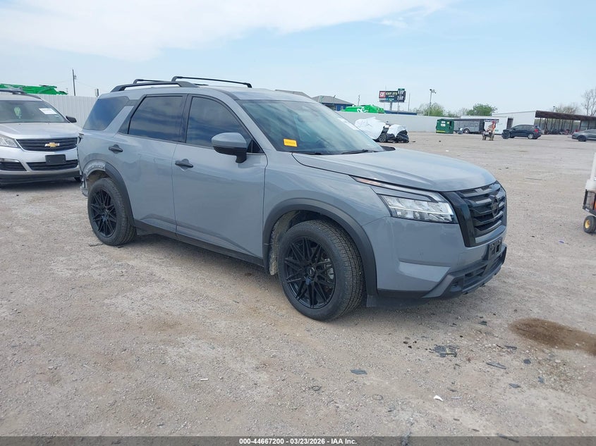 2024 Nissan Pathfinder Platinum Fwd