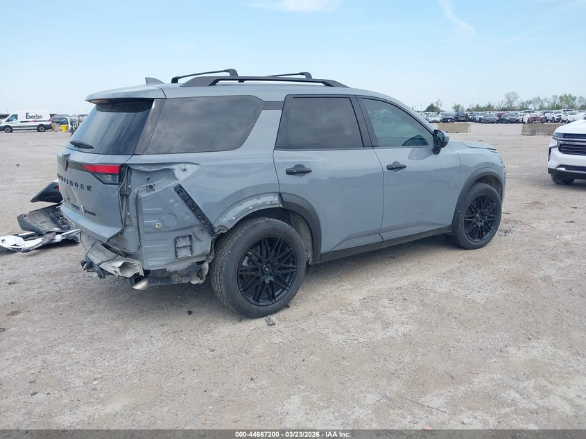 2024 Nissan Pathfinder Platinum Fwd