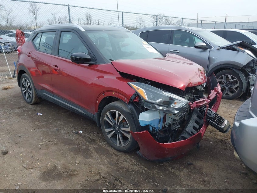 2019 Nissan Kicks Sr