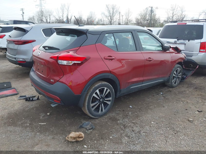 2019 Nissan Kicks Sr
