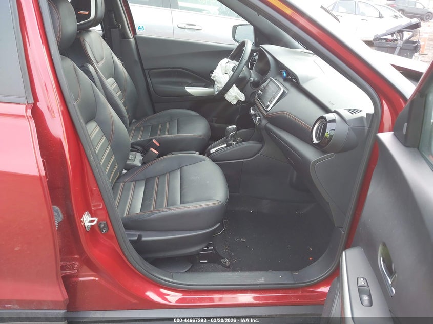 2019 Nissan Kicks Sr