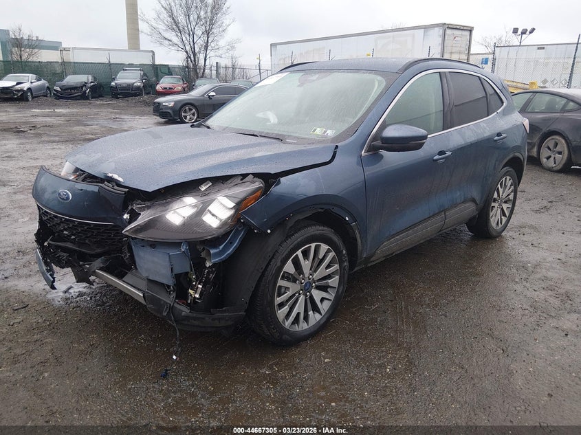 2020 Ford Escape Titanium