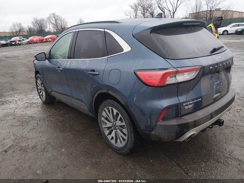 2020 Ford Escape Titanium