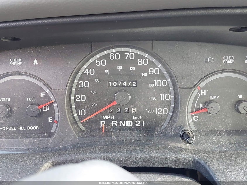 2005 Ford Crown Victoria Lx/Lx Sport VIN: 2FAFP74W35X102100 Lot: 44667555