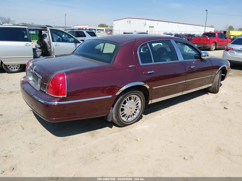 2008 Lincoln Town Car Signature L