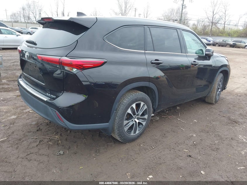 2022 Toyota Highlander Xle