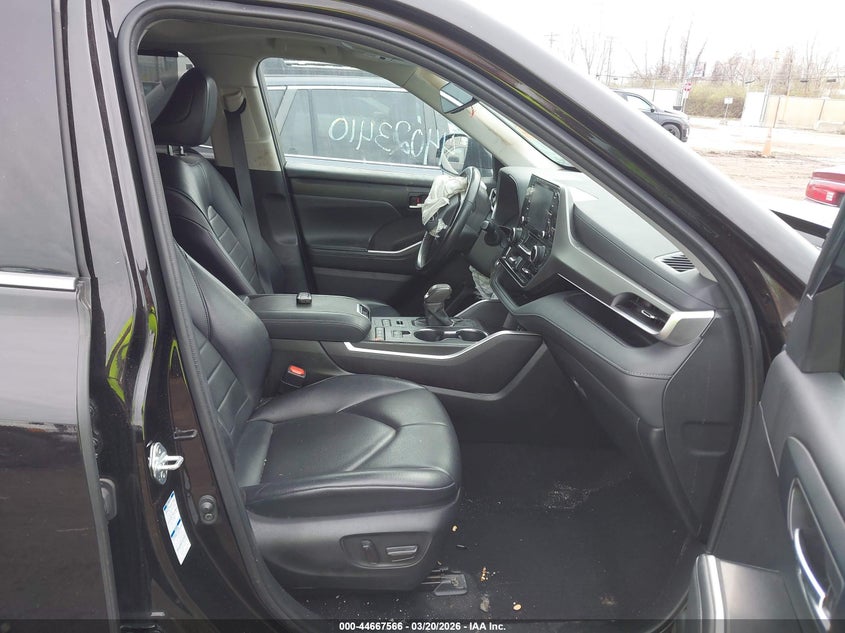 2022 Toyota Highlander Xle