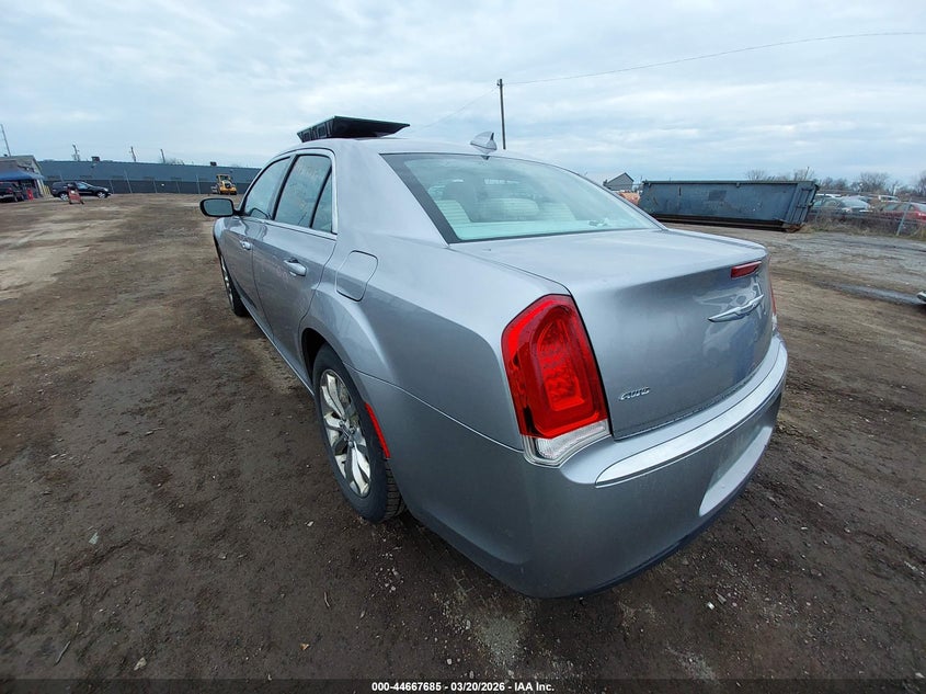 2015 Chrysler 300 Limited