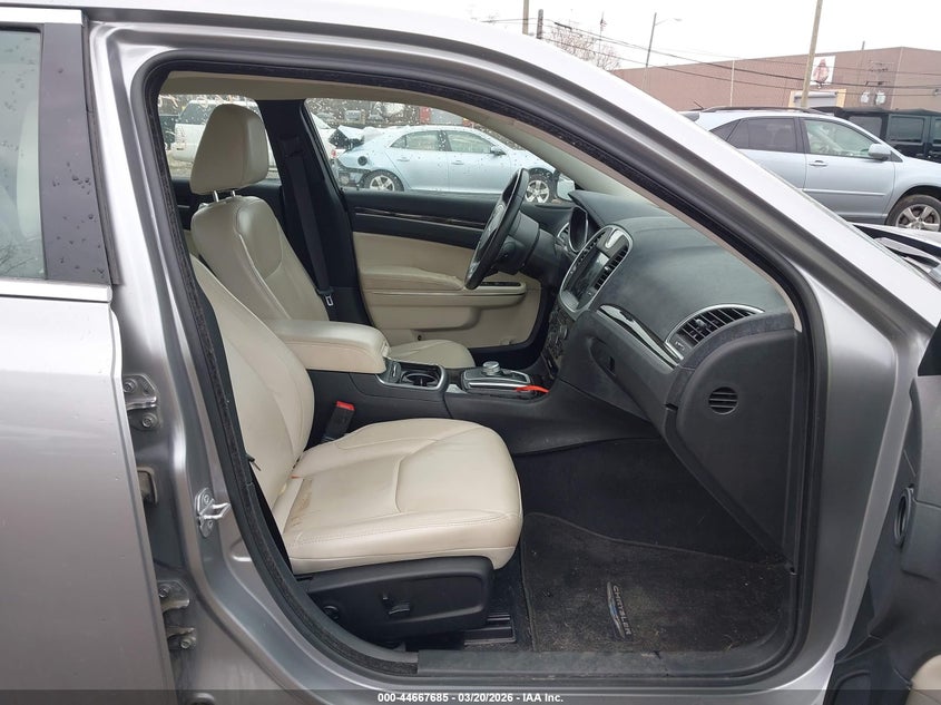 2015 Chrysler 300 Limited