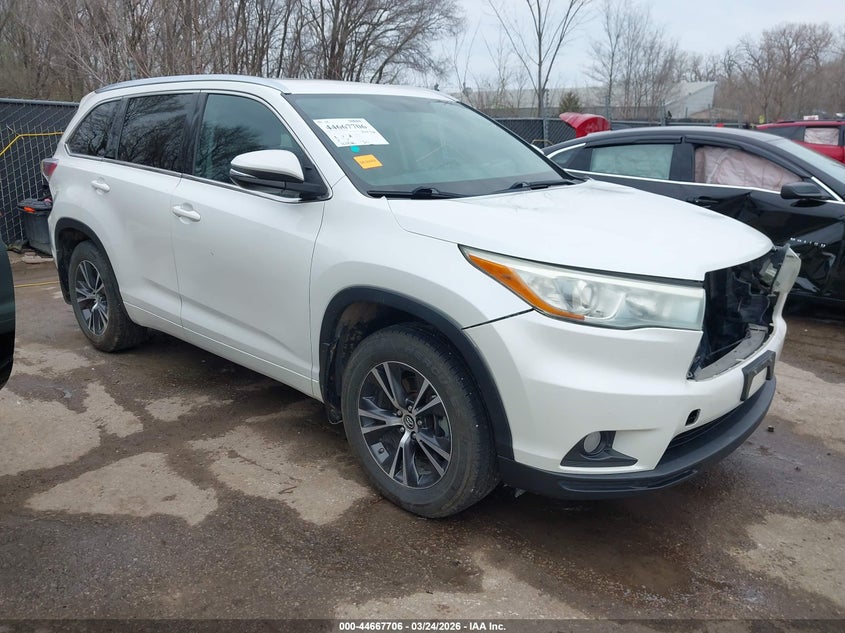 2016 Toyota Highlander Xle V6