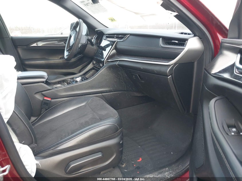 2023 Jeep Grand Cherokee L Altitude 4X4