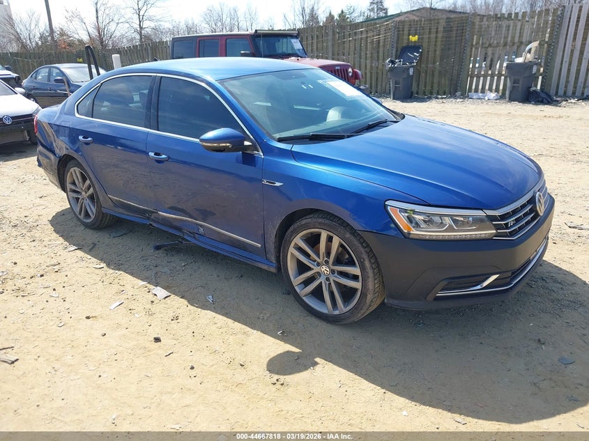 2017 VOLKSWAGEN PASSAT 1.8T R-LINE