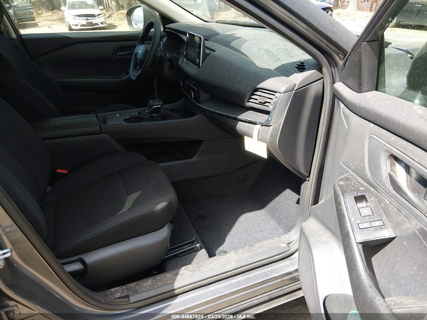 2025 Nissan Rogue S Fwd