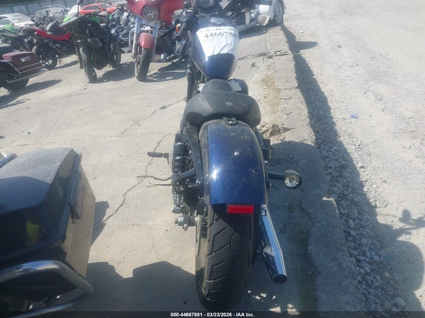 2013 Harley-Davidson Xl883 Iron 883 VIN: 1HD4LE219DC423688 Lot: 44667881