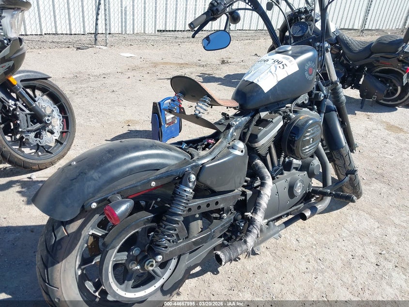 2022 Harley-Davidson Xl883 N VIN: 1HD4LE219NB414318 Lot: 44667995