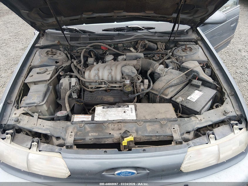 1992 Ford Taurus Gl VIN: 1FALP57U0NG175223 Lot: 44668067