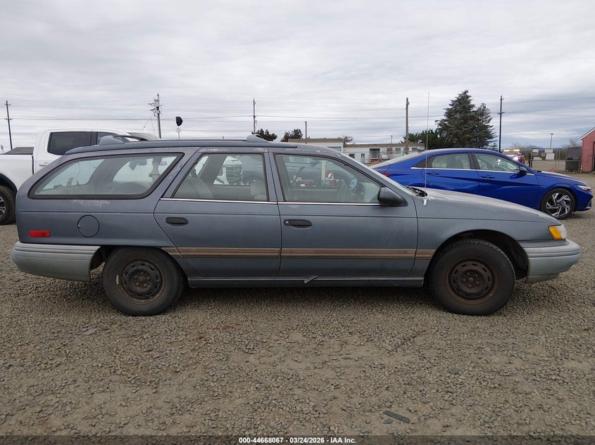 1992 Ford Taurus Gl VIN: 1FALP57U0NG175223 Lot: 44668067