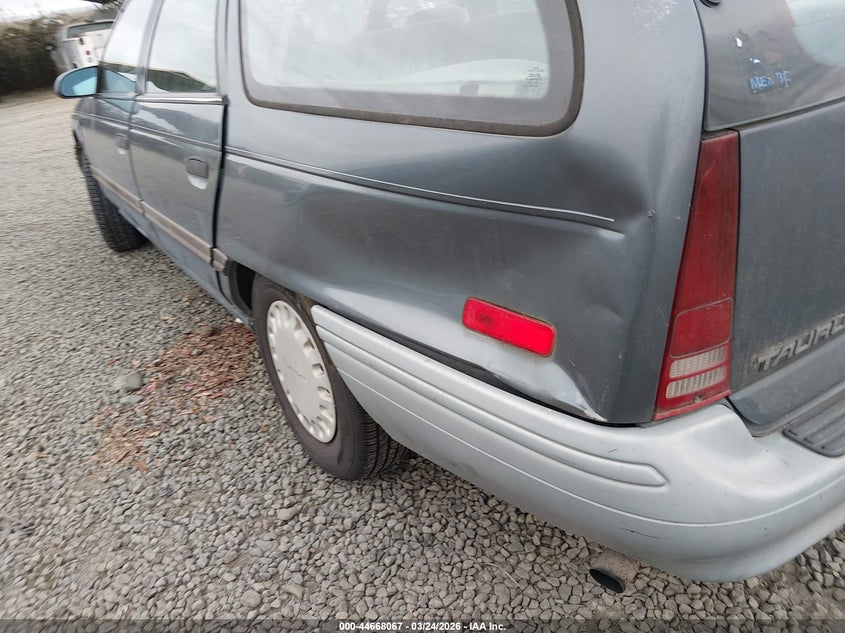 1992 Ford Taurus Gl VIN: 1FALP57U0NG175223 Lot: 44668067