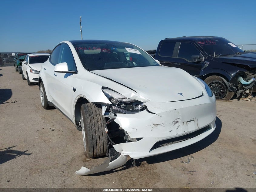 2020 Tesla Model y Long Range Dual Motor All-Wheel Drive white Lot 111044668080 Vin 5YJYGDEE9LF032137
