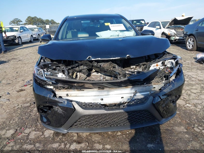 TOYOTA CAMRY - zdjęcie 12