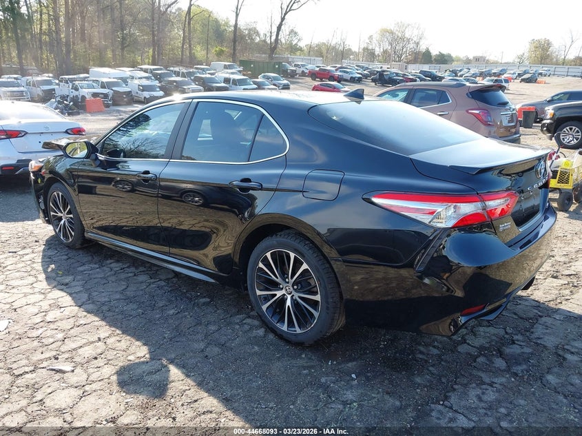 2020 TOYOTA CAMRY auction photo 3