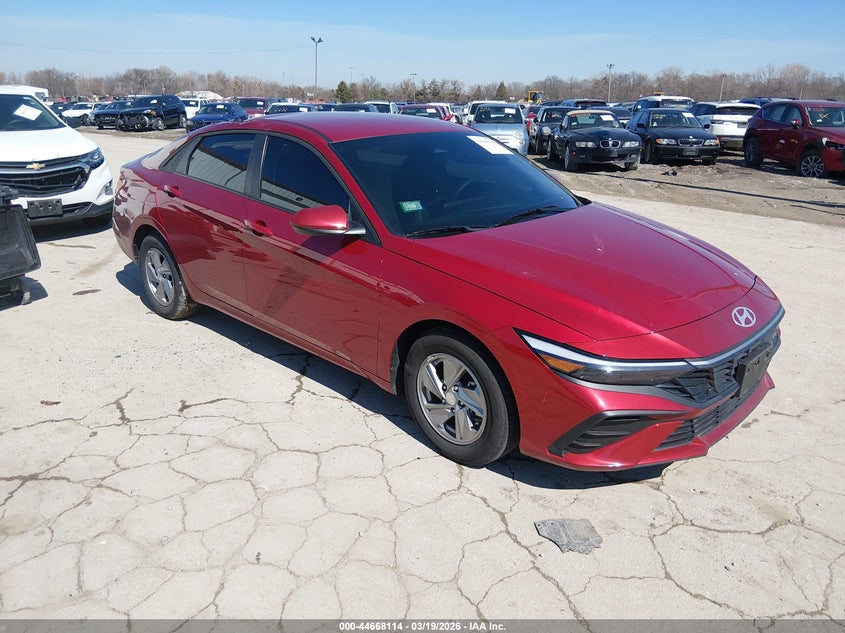 2025 HYUNDAI ELANTRA SE