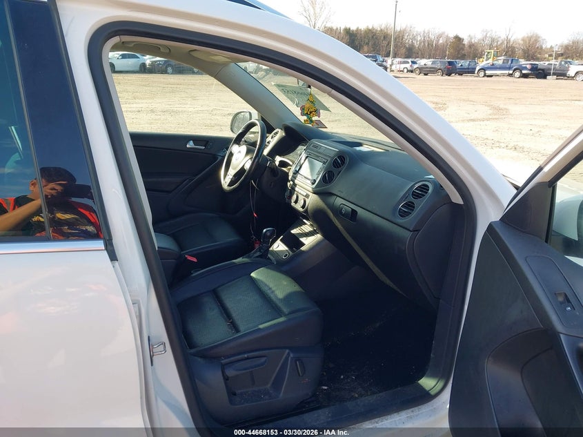 2014 Volkswagen Tiguan Se