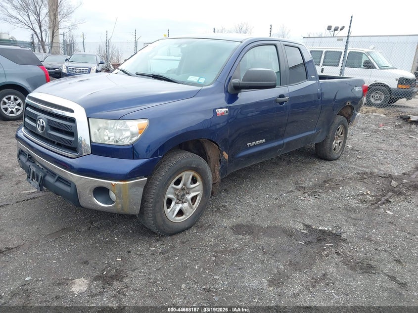 2013 Toyota Tundra Grade 5.7L V8