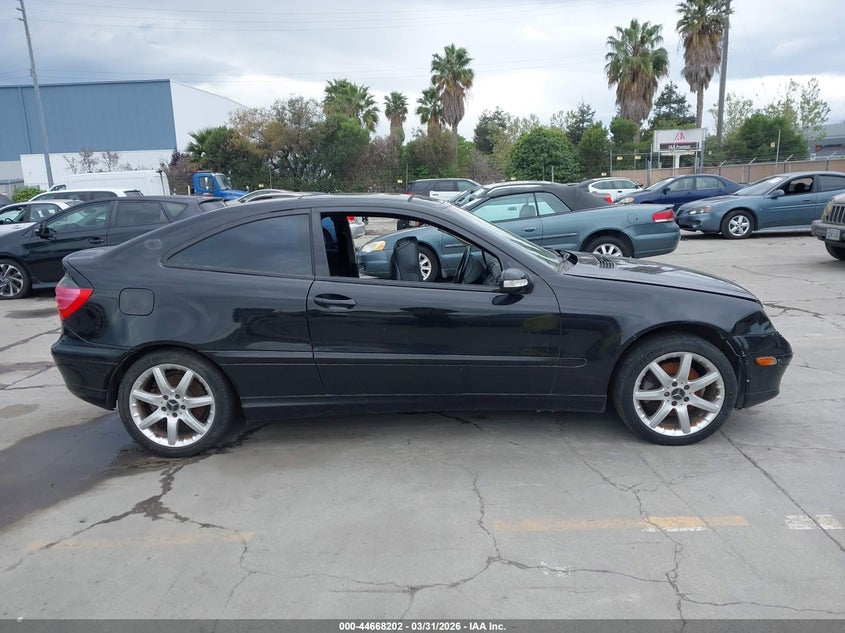 2004 Mercedes-Benz C 320 Sport VIN: WDBRN64J64A640498 Lot: 44668202