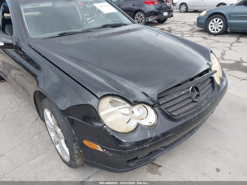 2004 Mercedes-Benz C 320 Sport VIN: WDBRN64J64A640498 Lot: 44668202