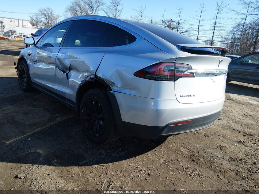 Vin: 5yjxcae21hf075079, lot: 45165330, tesla model x 100d/75d/90d 20173
