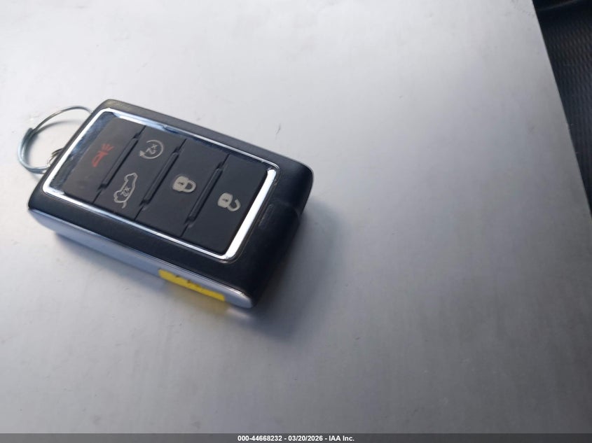 JEEP GRAND CHEROKEE L 2024 VIN 1C4RJJBG2R8940688