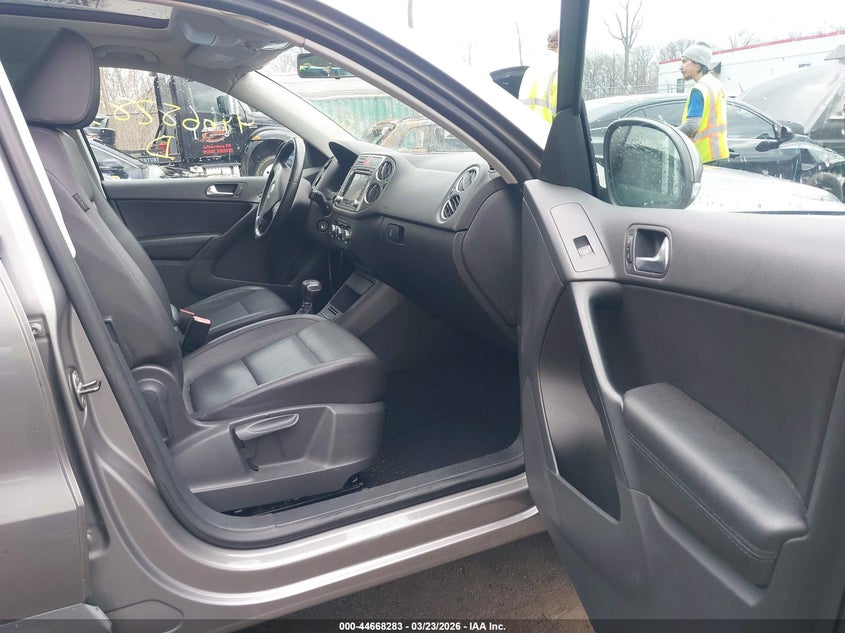 2010 Volkswagen Tiguan Wolfsburg Edition