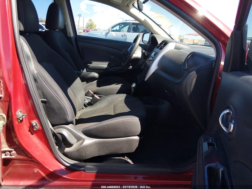 2015 Nissan Versa 1.6 Sv