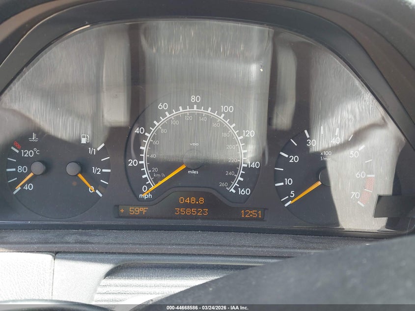 1999 Mercedes-Benz E 430 VIN: WDBJF70H4XA924686 Lot: 44668586