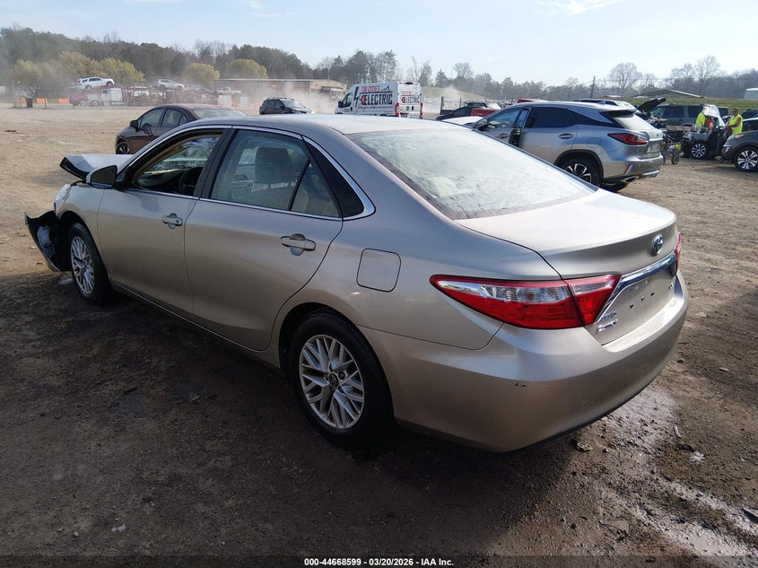 2016 Toyota Camry Le