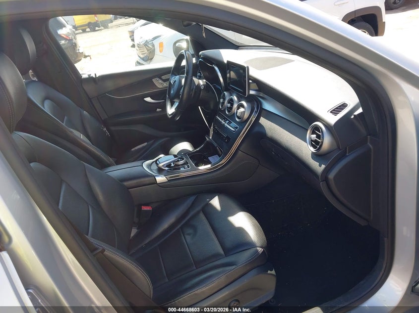 2017 Mercedes-Benz Glc 300 4Matic