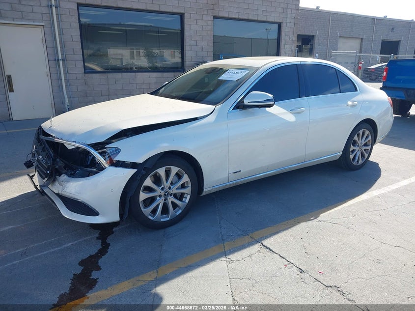 2017 Mercedes-Benz E 300