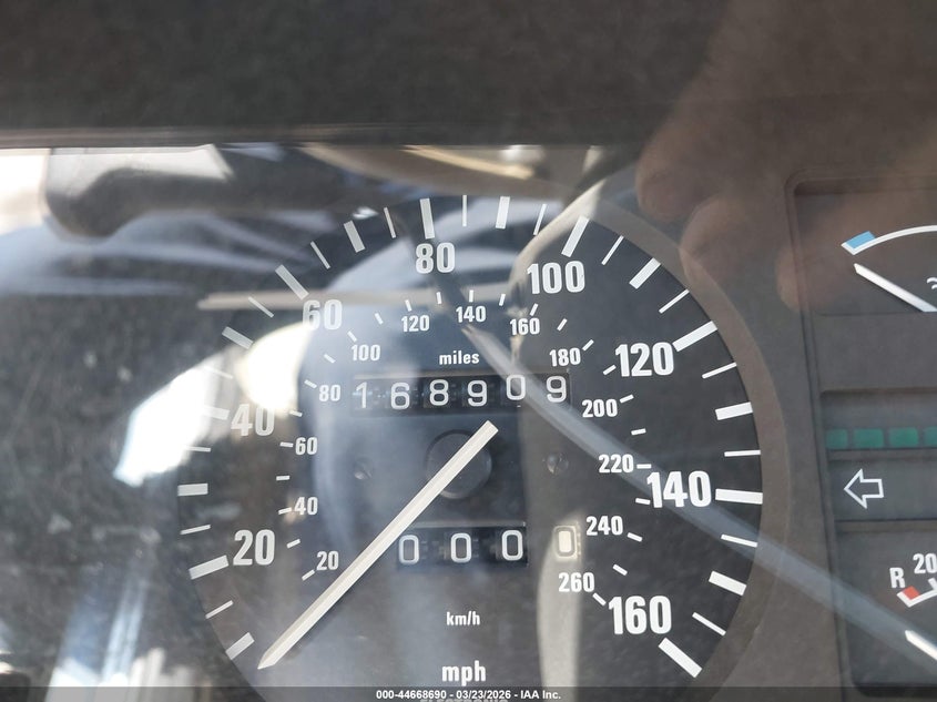 1985 BMW 735I VIN: WBAFH810X09424827 Lot: 44668690