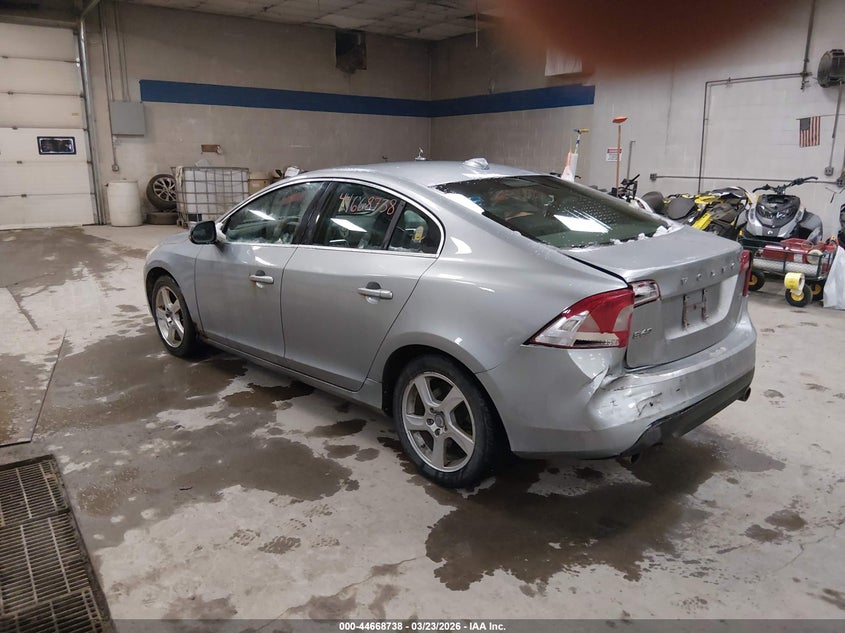 2013 Volvo S60 T5/T5 Platinum/T5 Premier/T5 Premier Plus