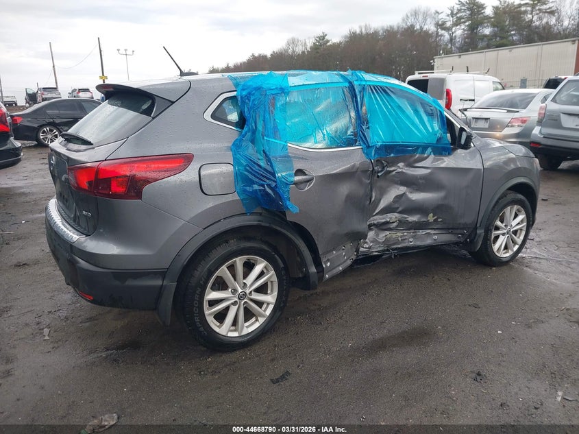 2019 Nissan Rogue Sport S