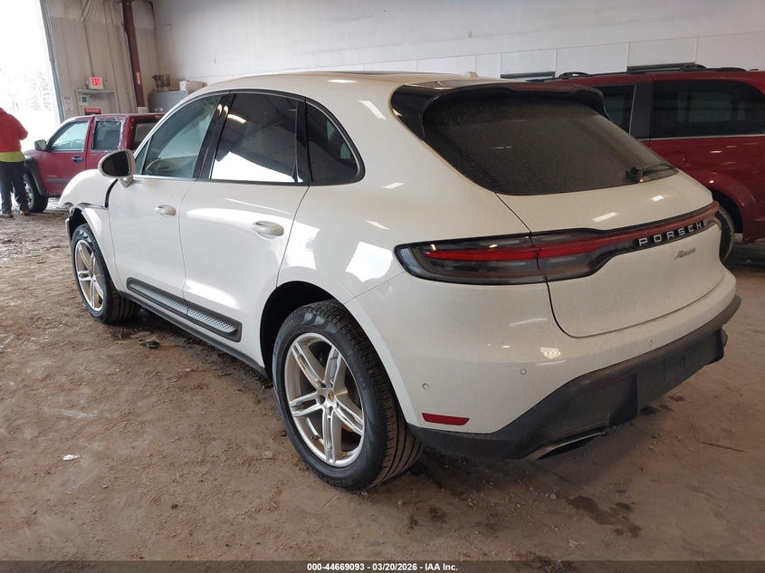 Vin: wp1aa2a5xplb05160, lot: 45166203, porsche macan t 20233