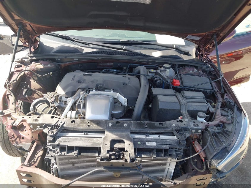 2018 Buick Regal Sportback Essence VIN: W04GP6SX6J1066663 Lot: 44669186