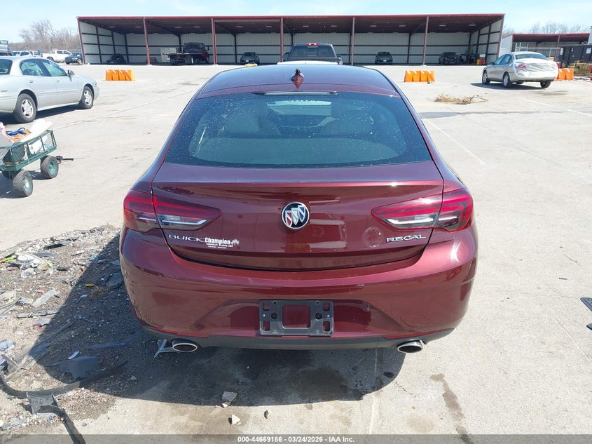 2018 Buick Regal Sportback Essence VIN: W04GP6SX6J1066663 Lot: 44669186