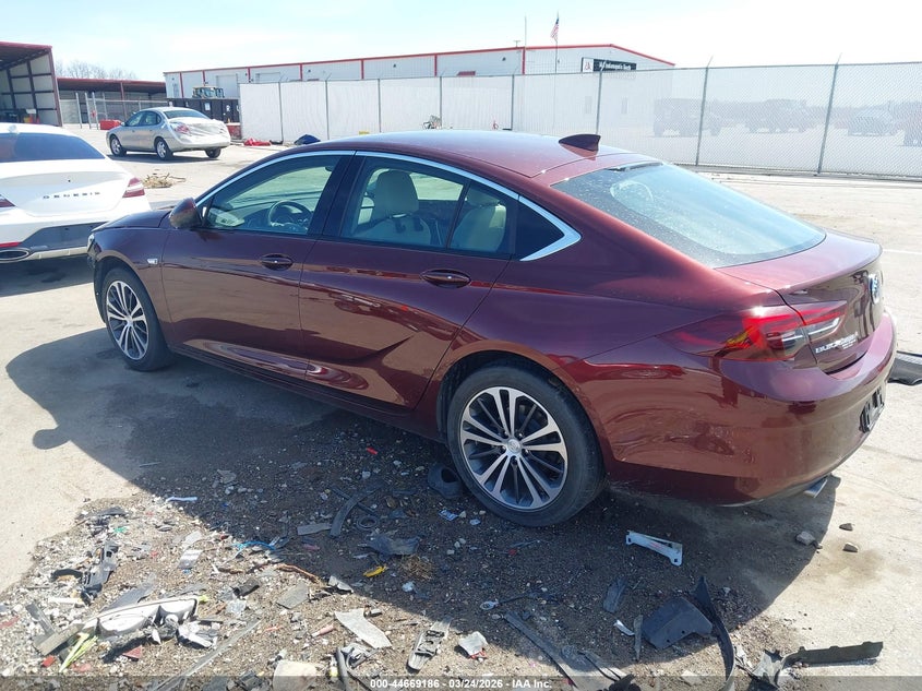 2018 Buick Regal Sportback Essence