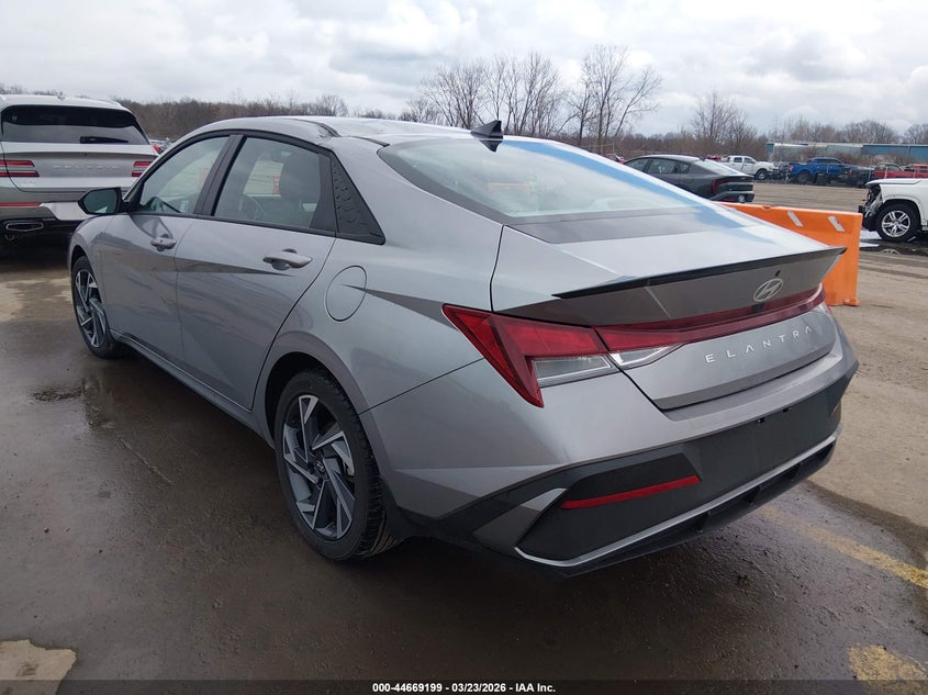 2025 Hyundai Elantra Sel Sport