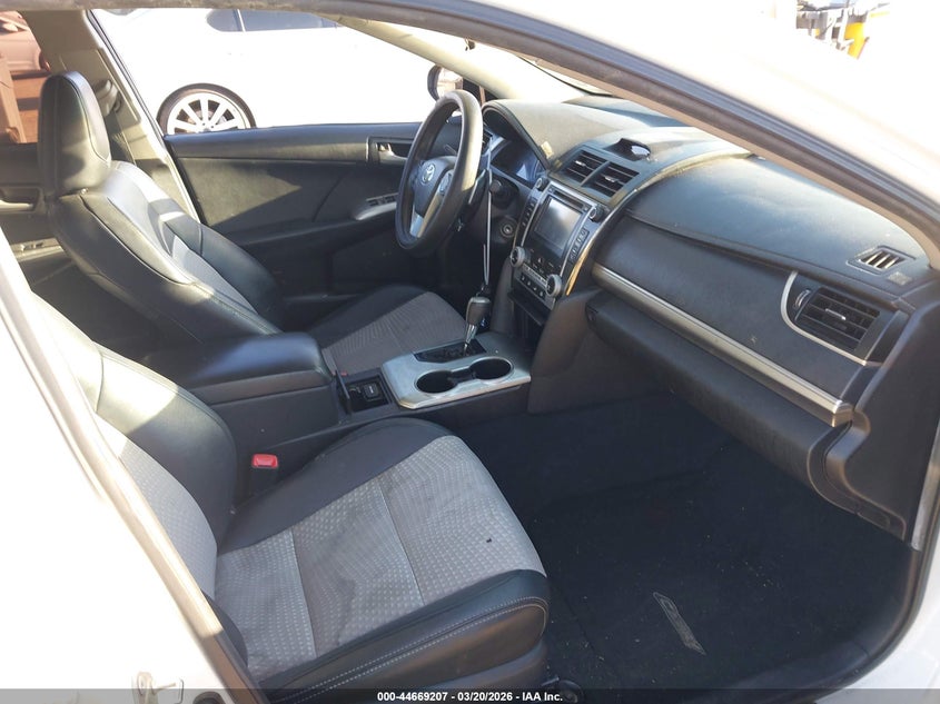 2014 Toyota Camry Se